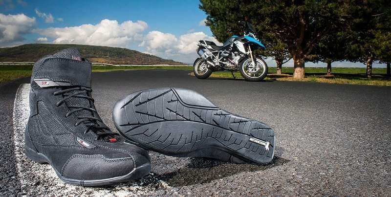 Правильный выбор мотоботов — залог комфортной езды